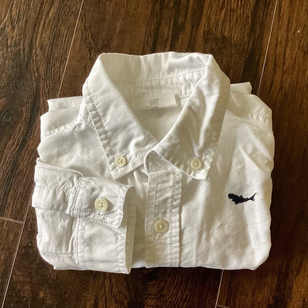 Crazy 8 Button Down